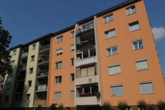 102